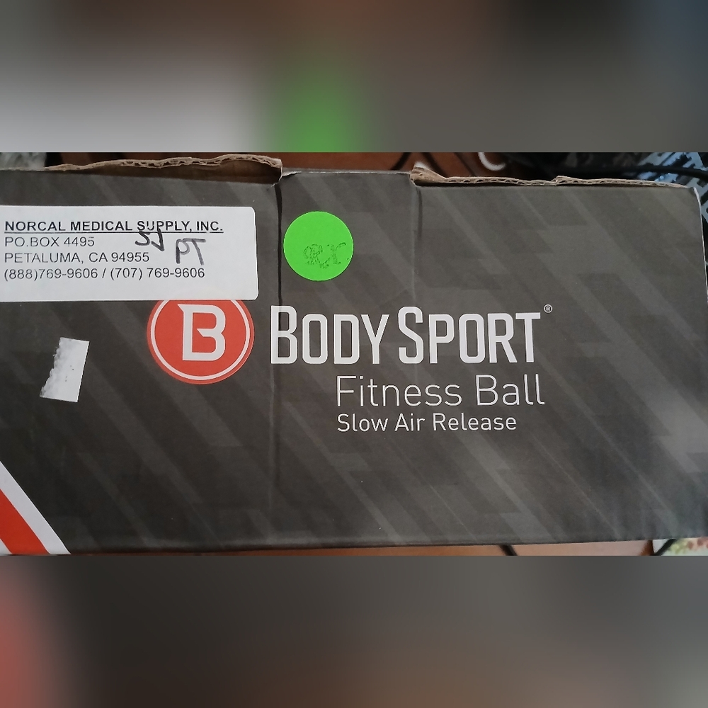 NWOT BODY SPORT FITNESS BALL 55CM - Picture 2 of 4